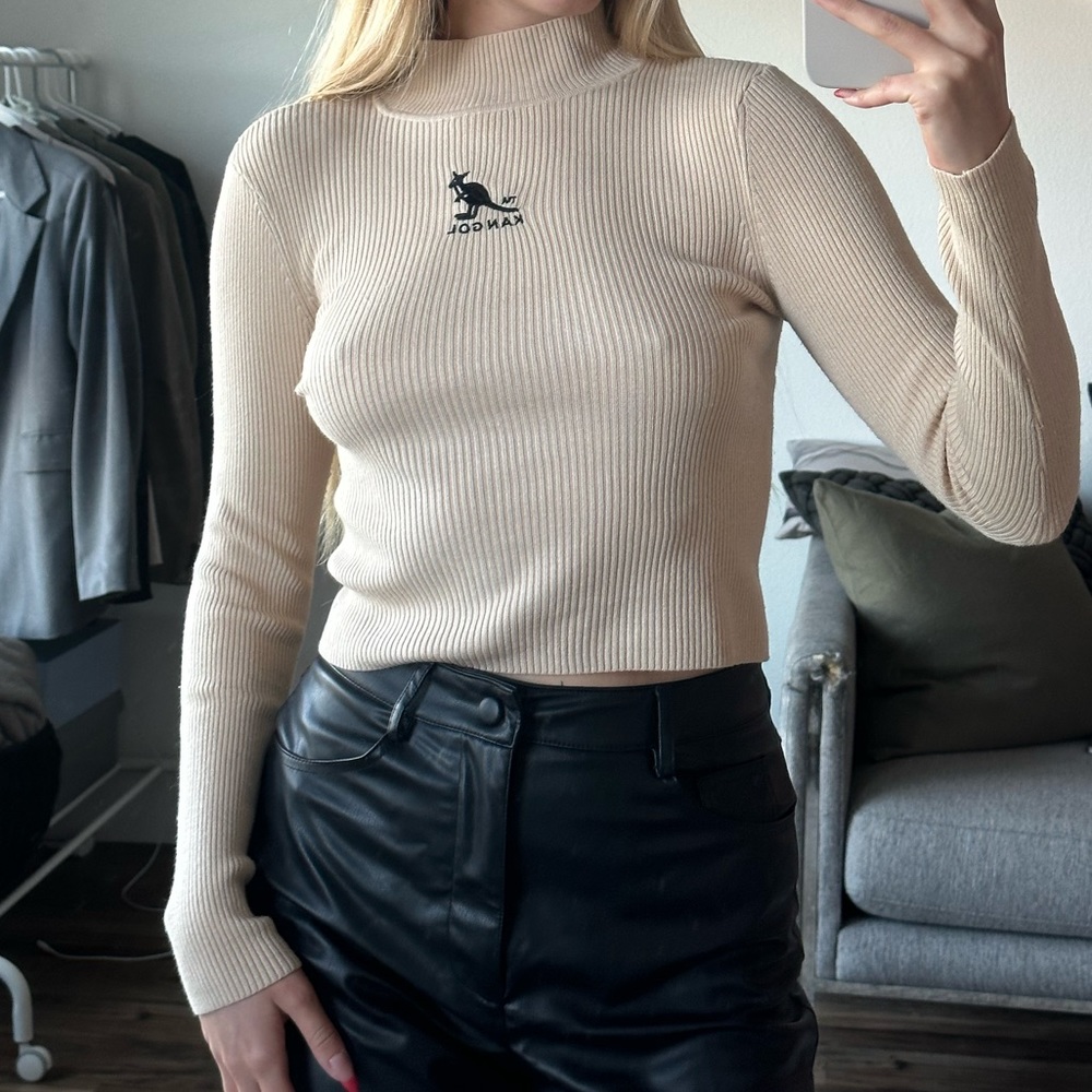 Turtleneck beige shirt